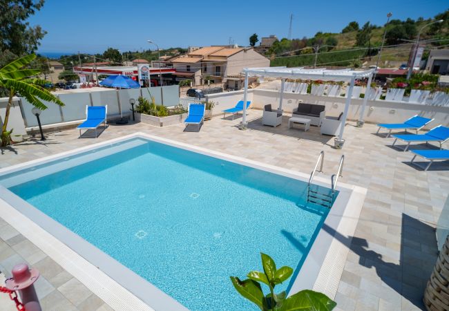 Villa a Alcamo - Villa Sweet Dream, 18 posti con piscina privata riscaldata Villa a Alcamo - Villa Sweet Dream, 18 posti con piscina privata riscaldata