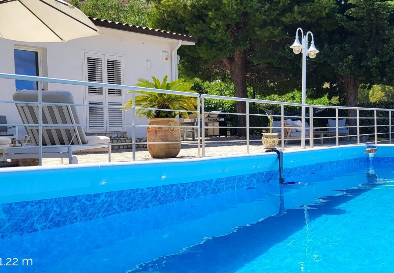 Villa a Scopello - Villa Ballerina Bianca con piscina privata Villa a Scopello - Villa Ballerina Bianca con piscina privata