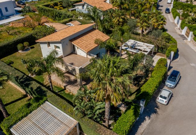 Villa a Scopello - Villa Nicales 6 posti letto con piscina condivisa in residence