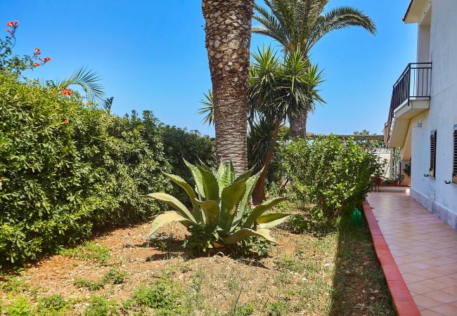 Villa a Castellammare del Golfo - Villa Azzurra a pochi passi dal mare Villa a Castellammare del Golfo - Villa Azzurra a pochi passi dal mare