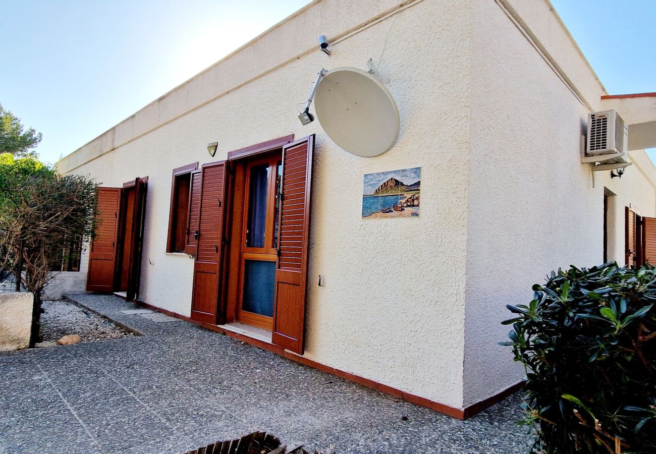 Villetta a Macari - Green House con piscina privata 7 posti letto Villetta a Macari - Green House con piscina privata 7 posti letto