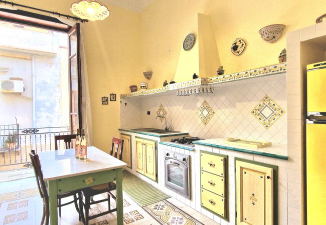  a Castellammare del Golfo - Casa De Gasperi
