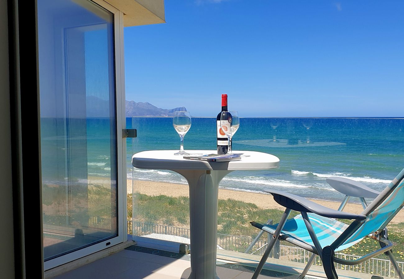 Alcamo Marina, balcony with sea view Alcamo Marina, balcony with sea view