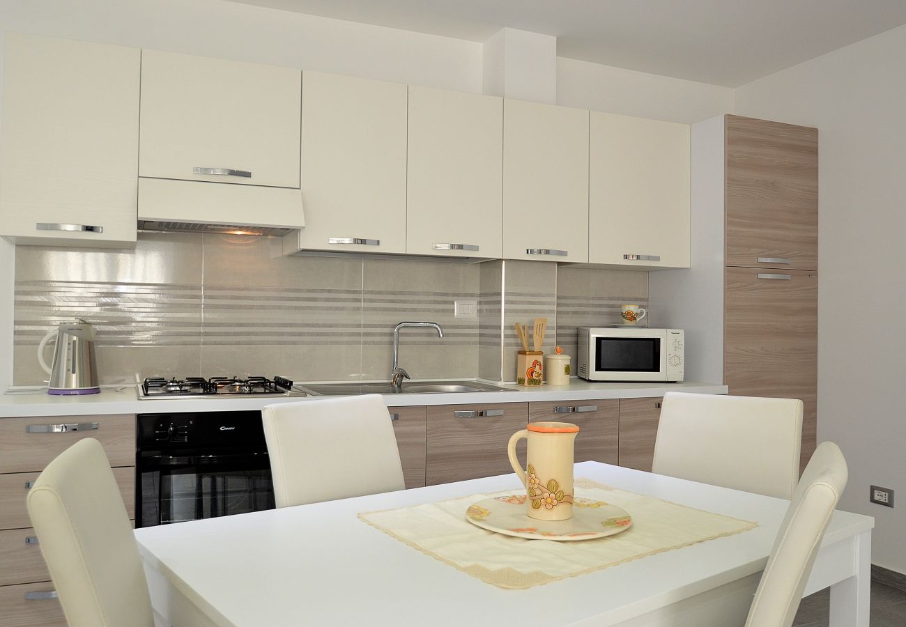 Alcamo Marina, equipped kitchen Alcamo Marina, equipped kitchen