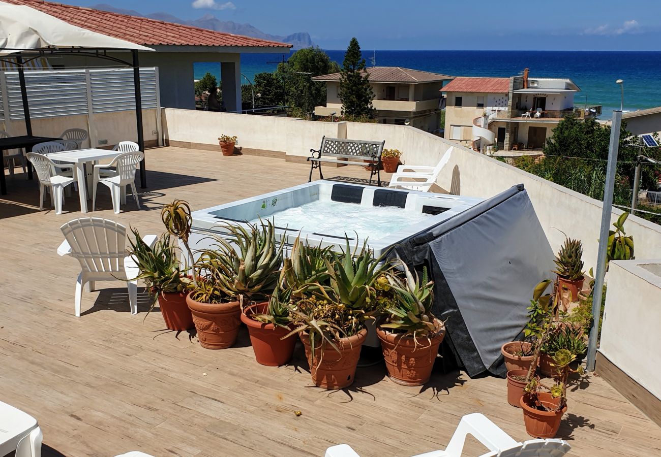 Alcamo Marina, terrace overlooking the sea Alcamo Marina, terrace overlooking the sea