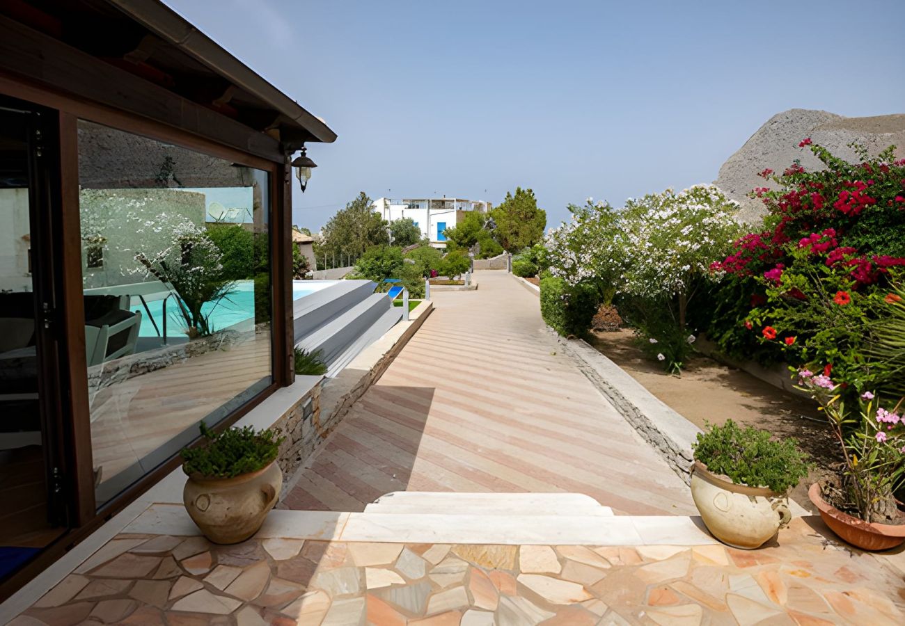 Villa in San Vito Lo Capo - Villa Carmen with private pool sleeps 6 Villa in San Vito Lo Capo - Villa Carmen with private pool sleeps 6