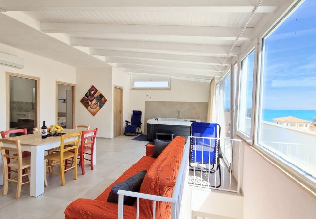 Appartement à Alcamo - Attico della Luna avec Jacuzzi privé  Appartement à Alcamo - Attico della Luna avec Jacuzzi privé